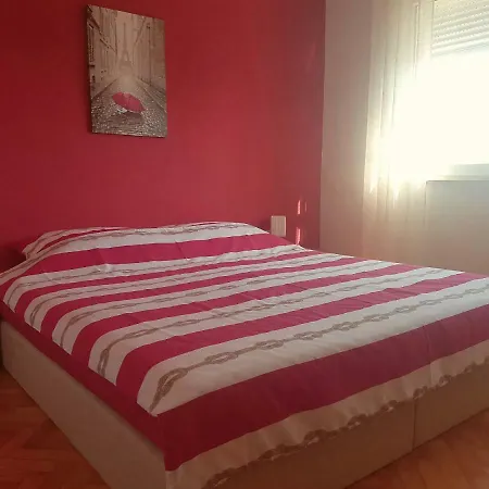 Apartment Apartman Yas Pula